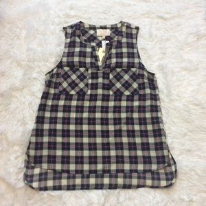Plaid sleeveless top